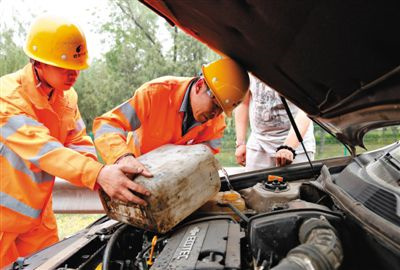 八公山区剑阁道路救援